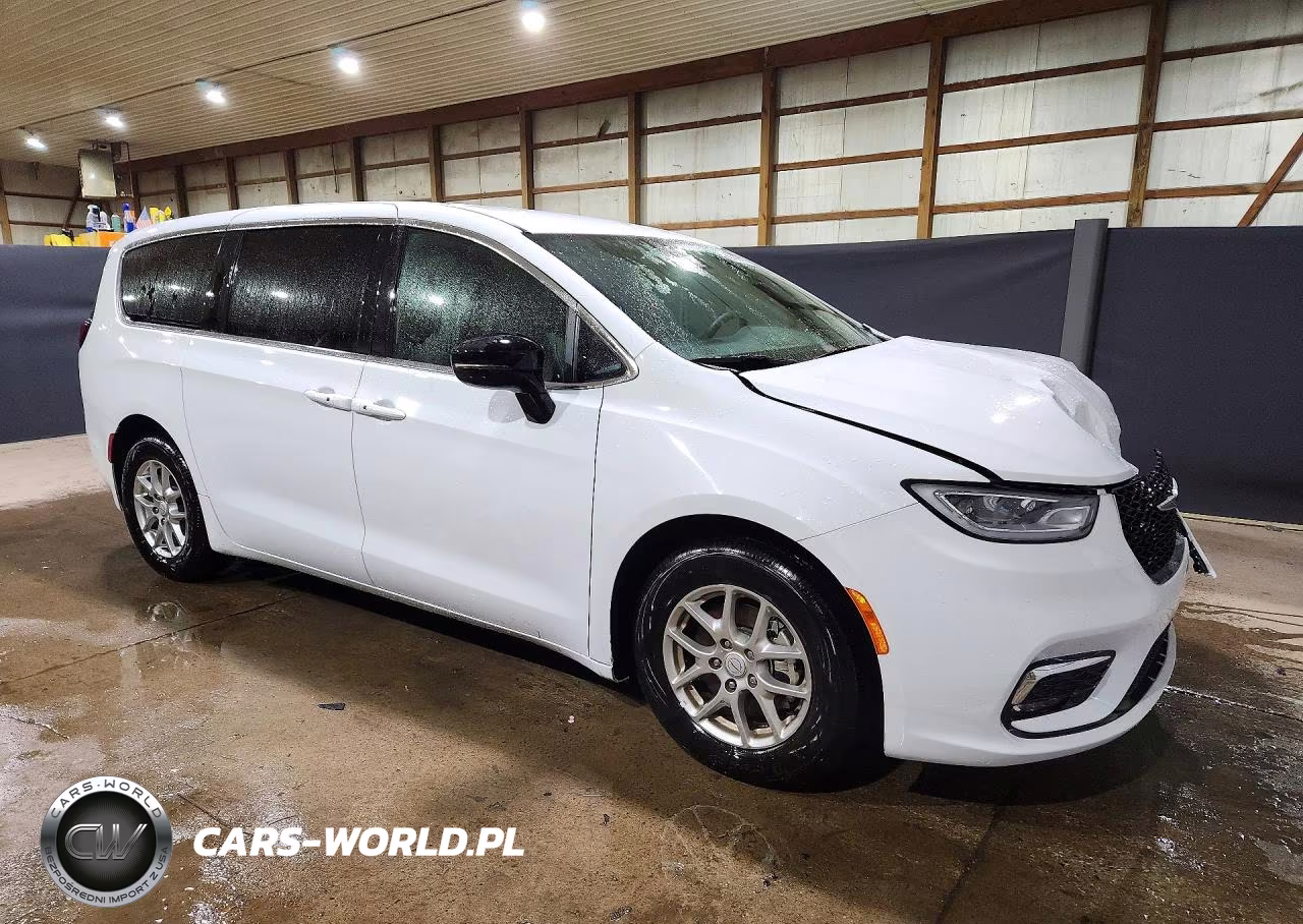 2026 Chrysler Pacifica Select VIN:2C4RC1BG6TR260606 - 4