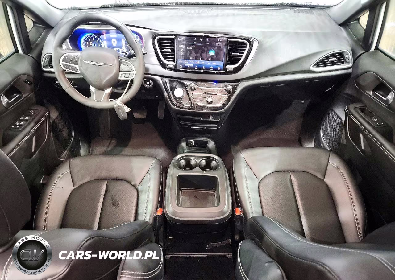 2026 Chrysler Pacifica Select VIN:2C4RC1BG6TR260606 - 8