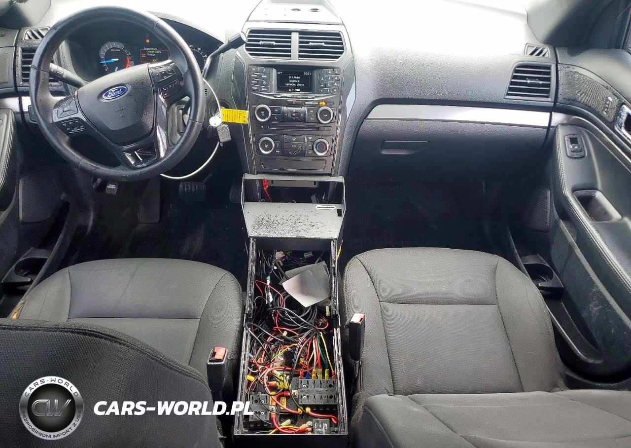 2018 Ford Explorer Police Interceptor VIN:1FM5K8AR0JGA44418 - 8