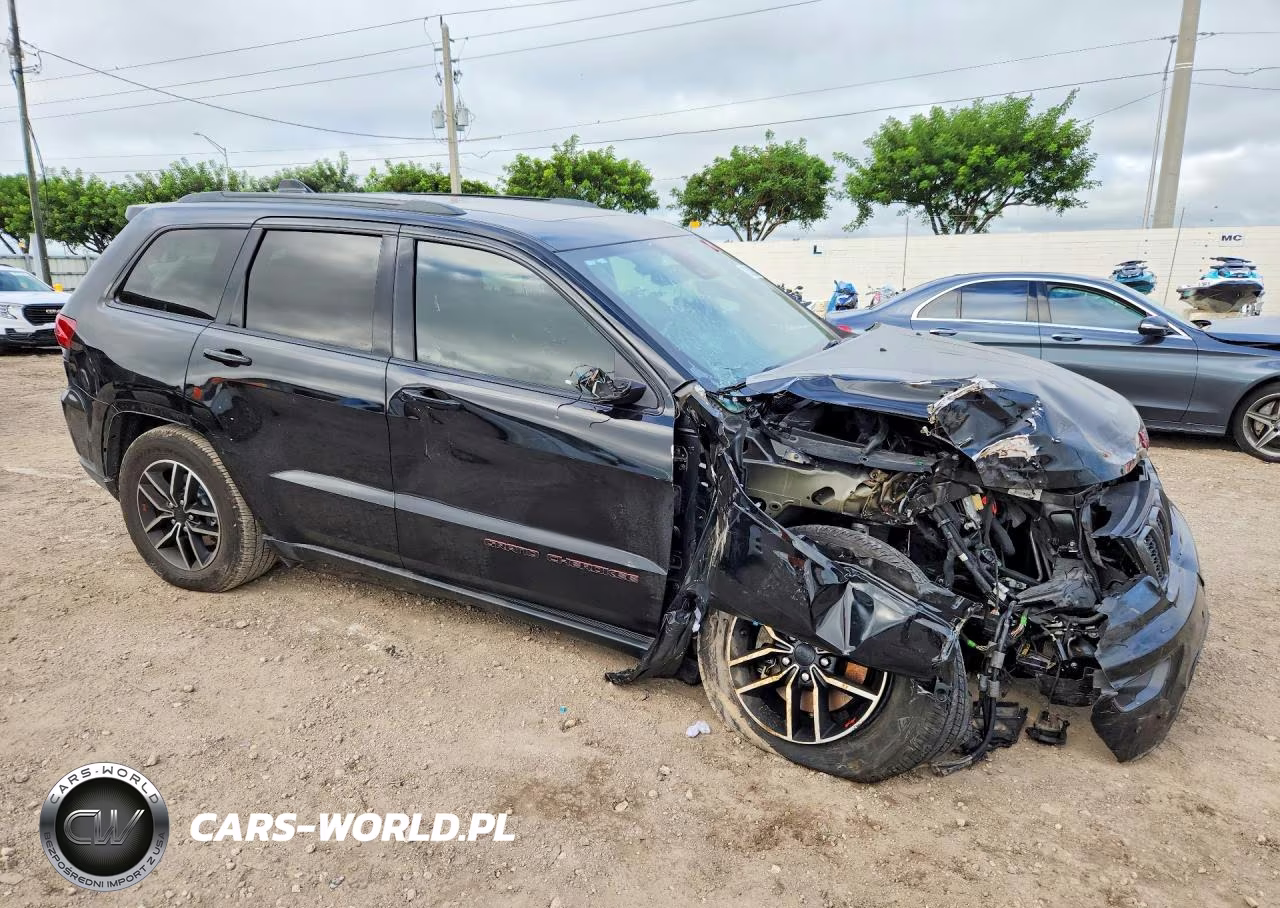 2020 Jeep Grand Cherokee Trailhawk VIN:1C4RJFLG5LC358164 - 4