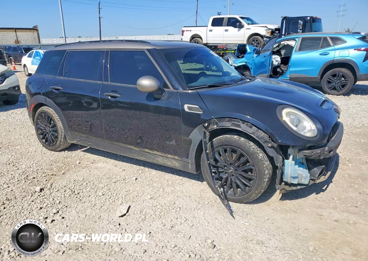 2017 Mini Cooper S Clubman All4 VIN:WMWLU5C56H2C45942 - 4