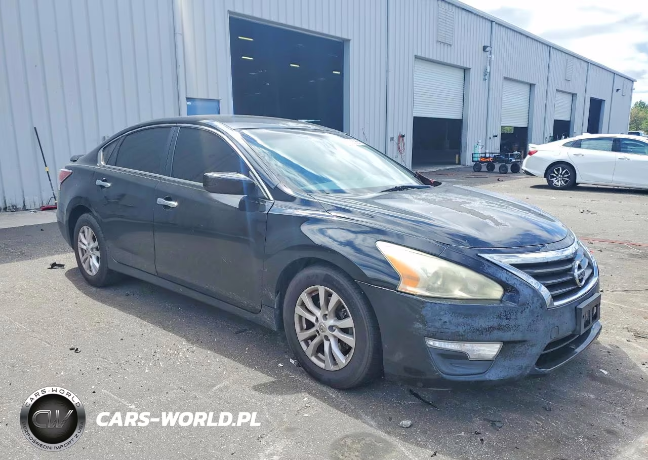 2014 Nissan Altima 2.5 S VIN:1N4AL3AP4EC284723 - 4