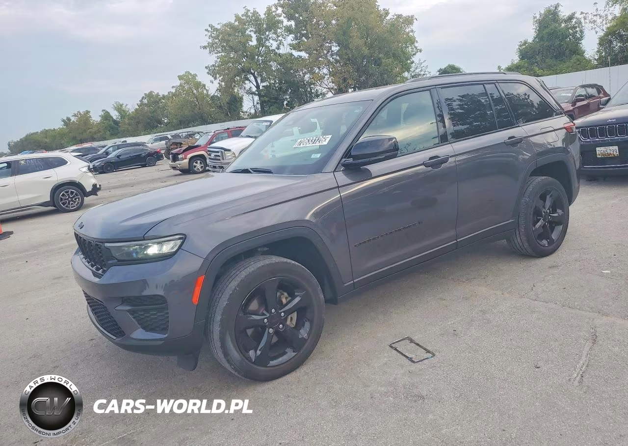 2023 Jeep Grand Cherokee Laredo