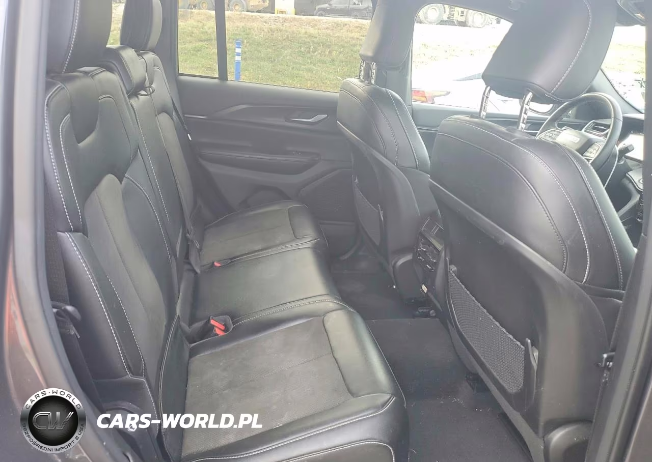 2023 Jeep Grand Cherokee Laredo VIN:1C4RJHAG3P8900787 - 11
