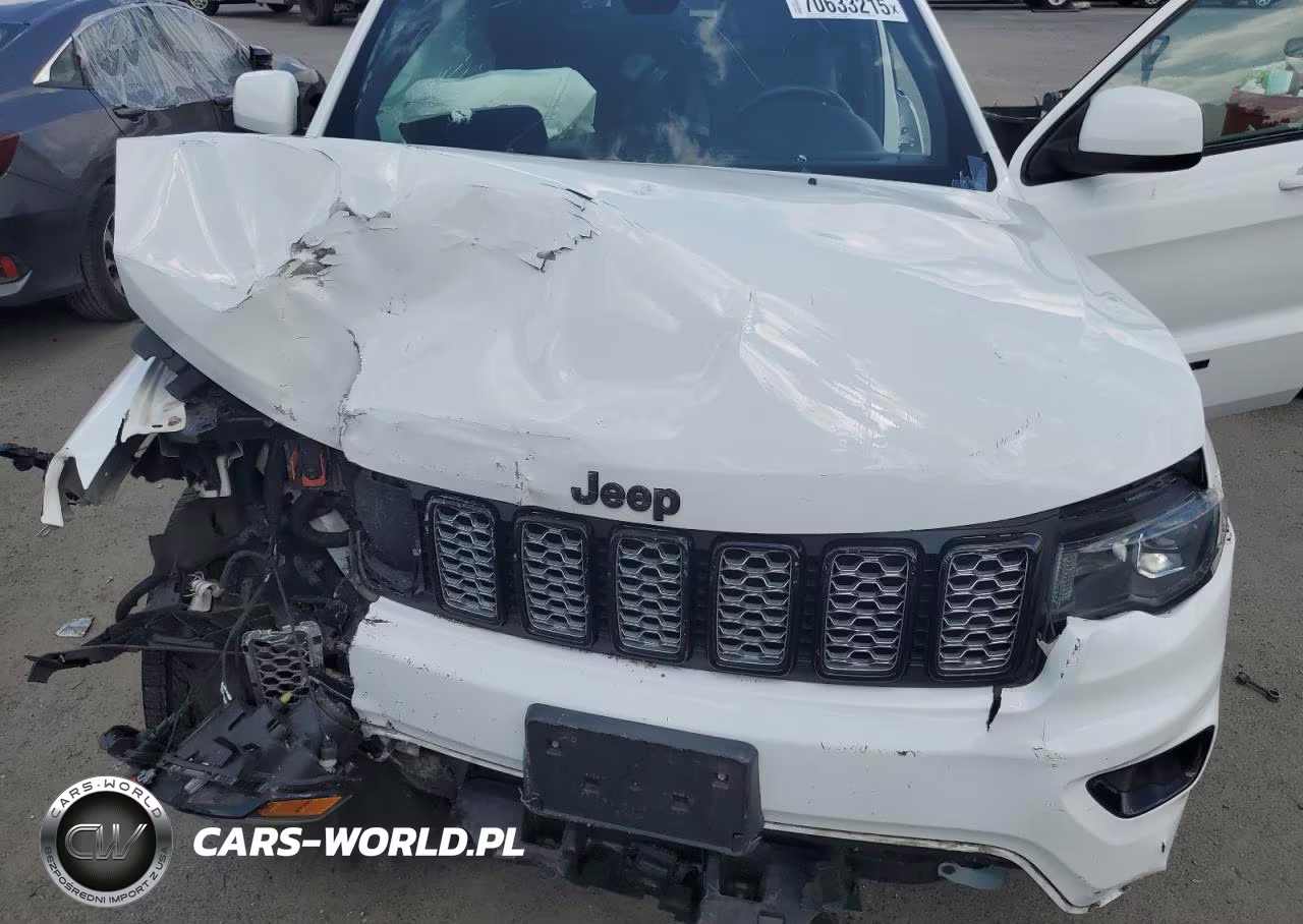 2018 Jeep Grand Cherokee Laredo VIN:1C4RJFAG8JC378649 - 12