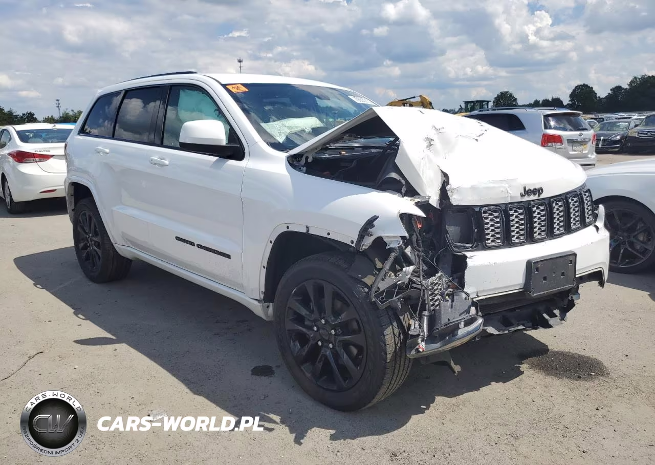 2018 Jeep Grand Cherokee Laredo VIN:1C4RJFAG8JC378649 - 4