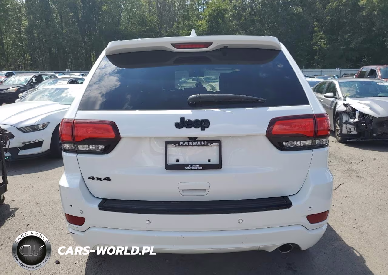 2018 Jeep Grand Cherokee Laredo VIN:1C4RJFAG8JC378649 - 6