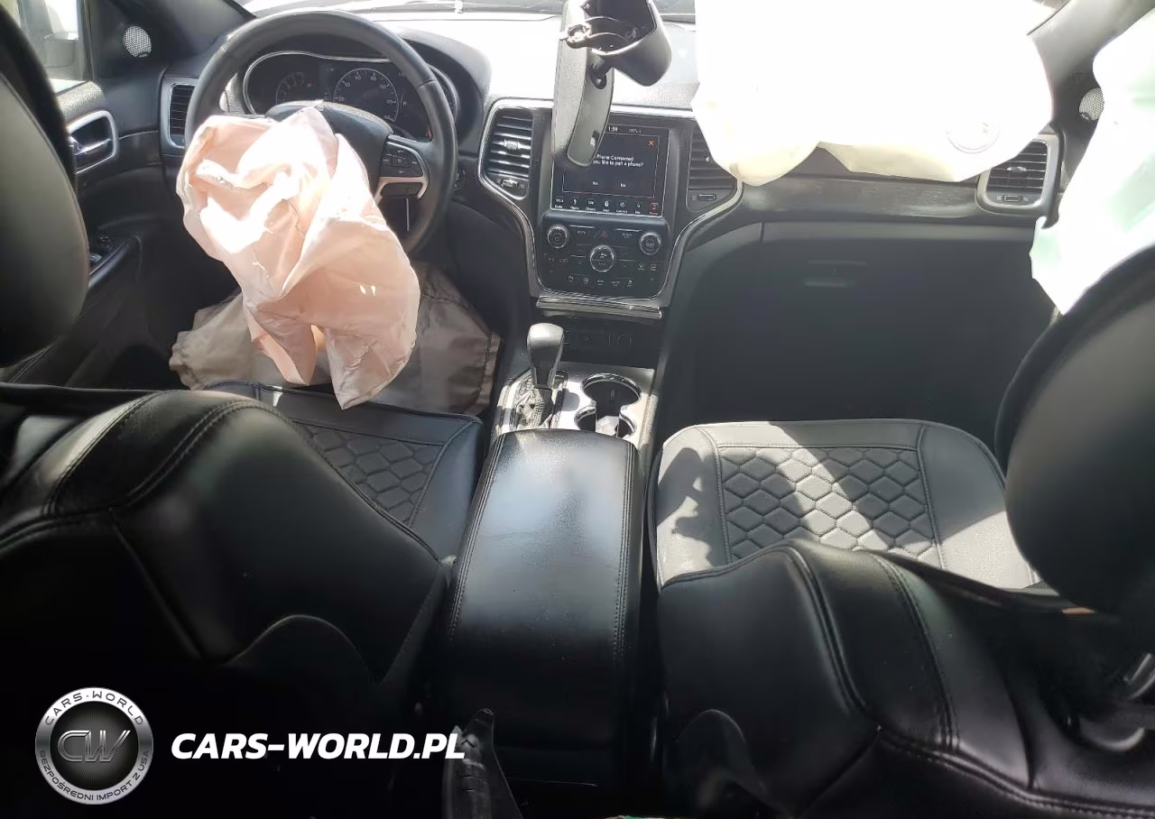 2018 Jeep Grand Cherokee Laredo VIN:1C4RJFAG8JC378649 - 8