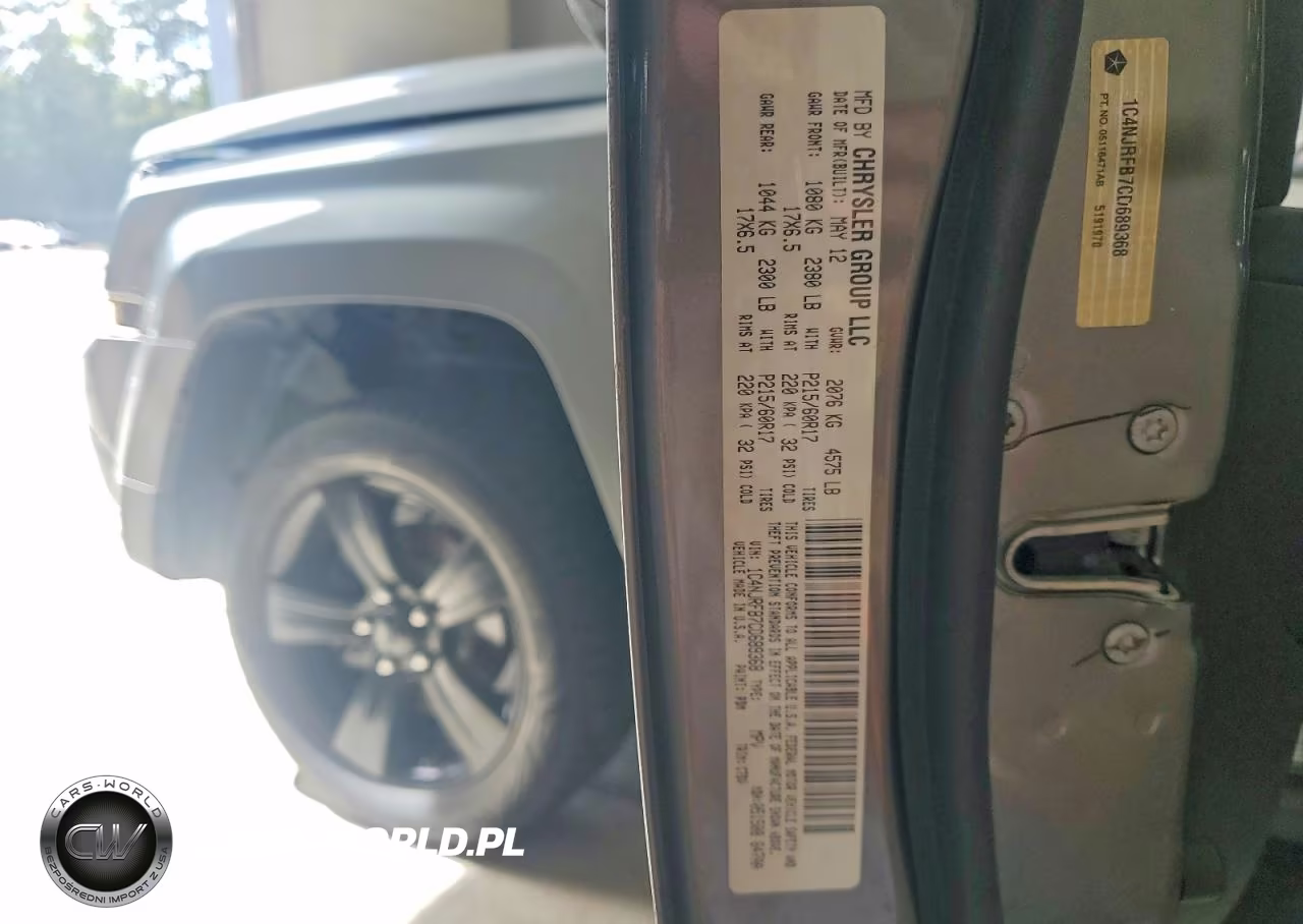2012 Jeep Patriot Latitude VIN:1C4NJRFB7CD689368 - 12