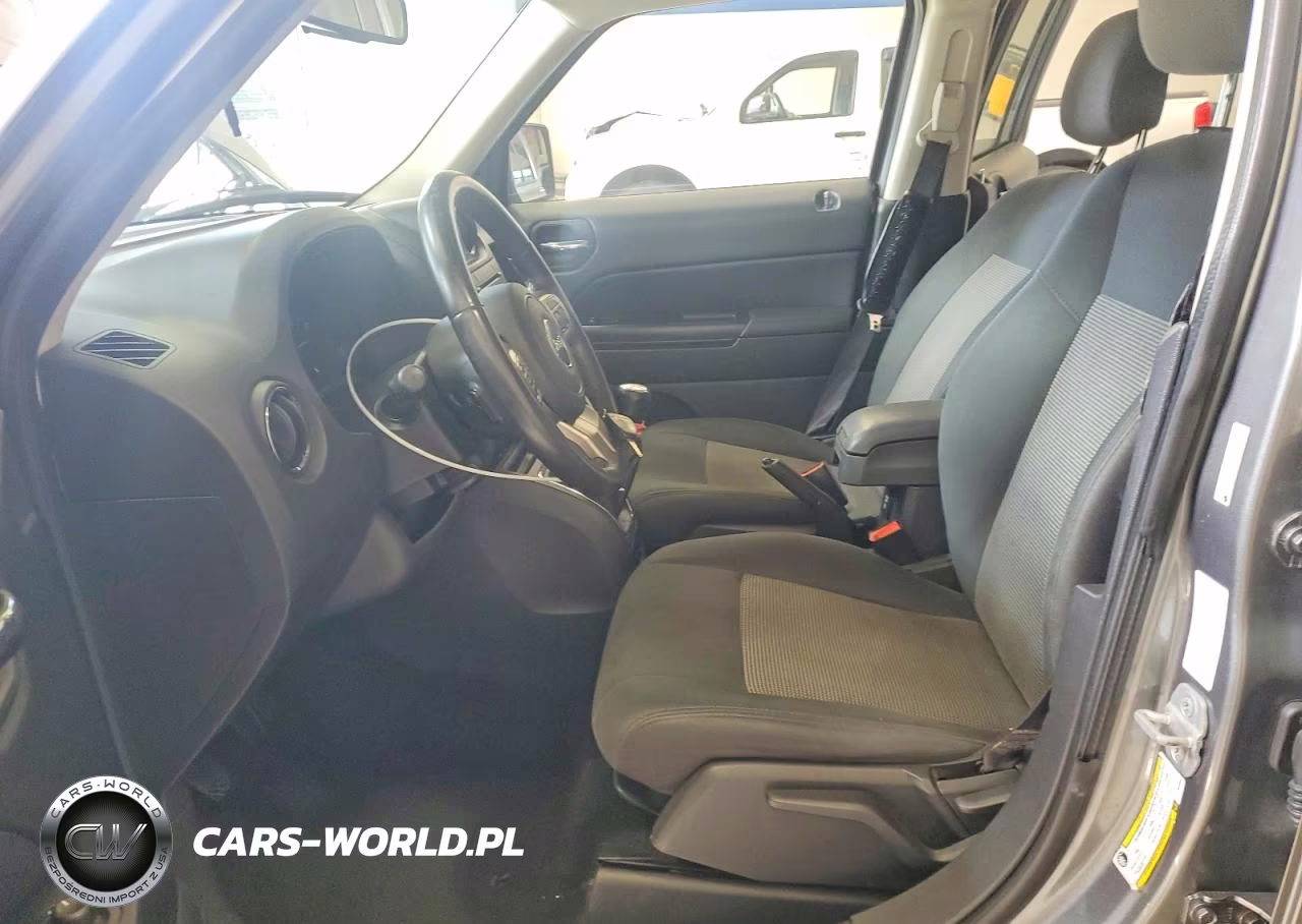 2012 Jeep Patriot Latitude VIN:1C4NJRFB7CD689368 - 7