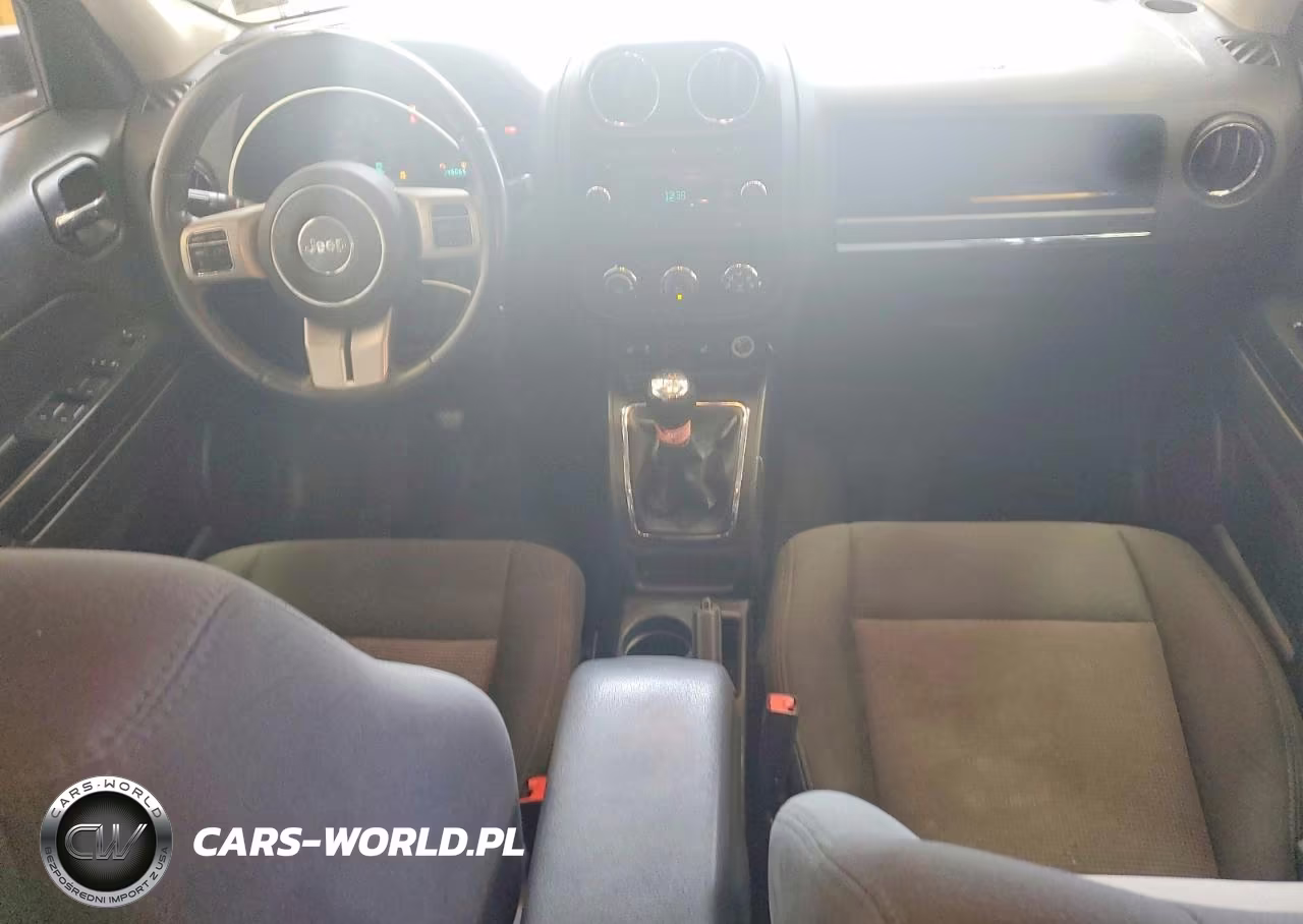 2012 Jeep Patriot Latitude VIN:1C4NJRFB7CD689368 - 8