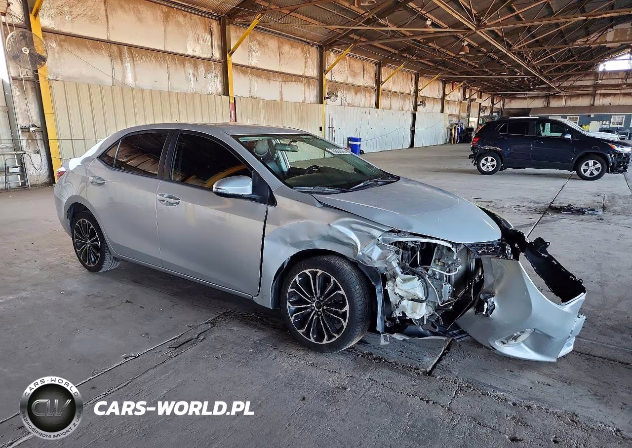 2015 Toyota Corolla S Plus VIN:2T1BURHE6FC384074 - 4