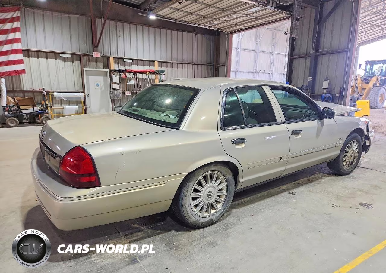 2010 Mercury Grand Marquis Ls VIN:2MEBM7FV6AX619244 - 3