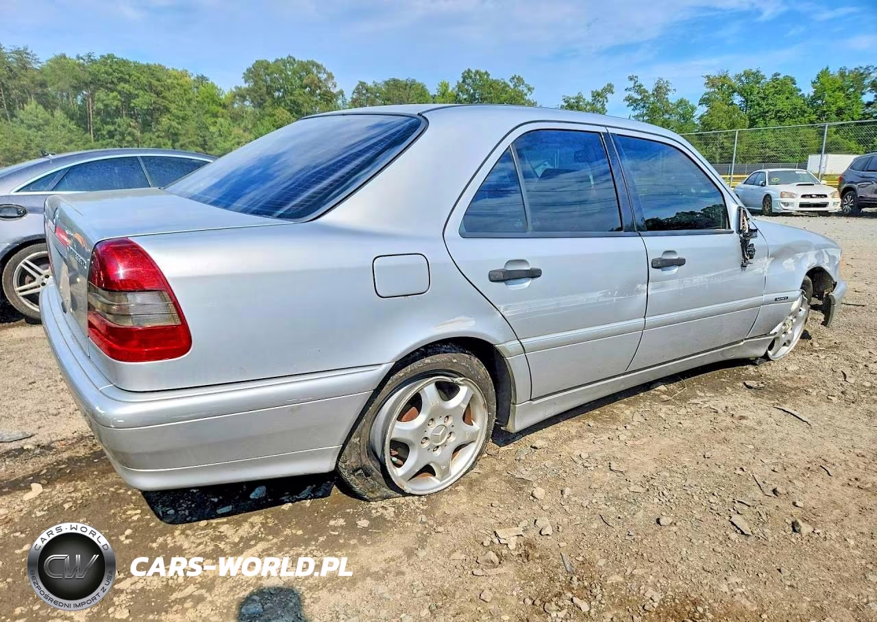 1999 Mercedes-Benz C 230 VIN:WDBHA24G2XA756323 - 3