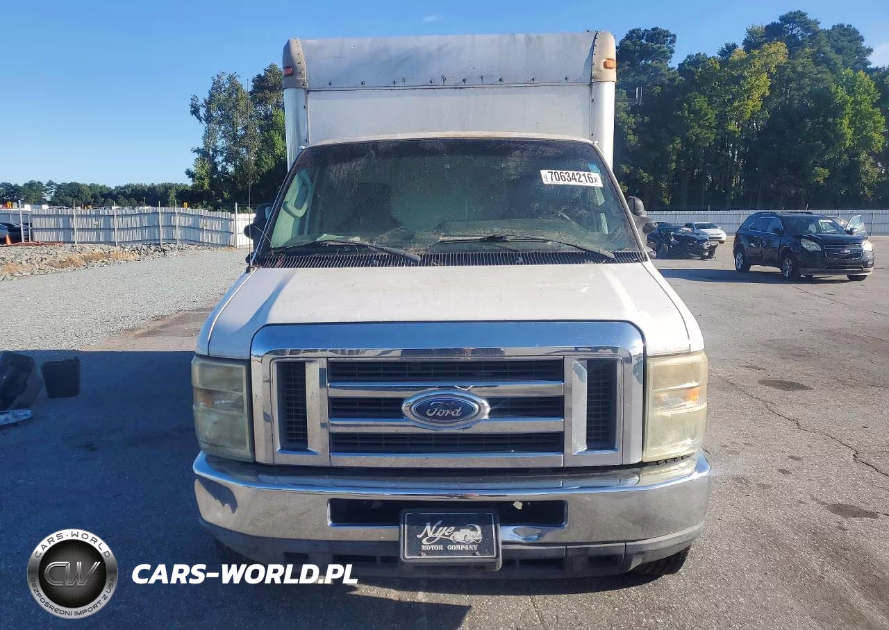2010 Ford Econoline E350 Super Duty Cutaway Van VIN:1FDSE3FL6ADA86692 - 5