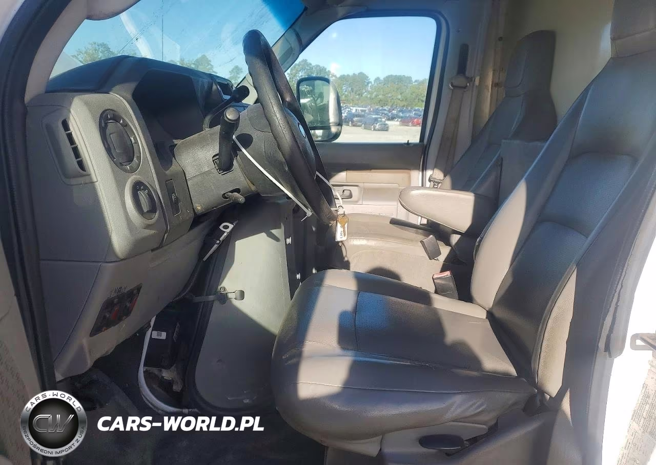 2010 Ford Econoline E350 Super Duty Cutaway Van VIN:1FDSE3FL6ADA86692 - 7
