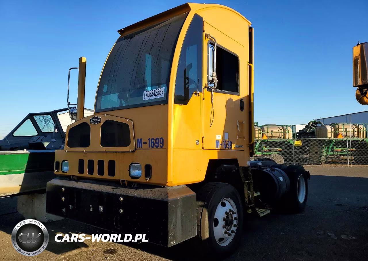 2016 Autocar Xspotter Yard Truck