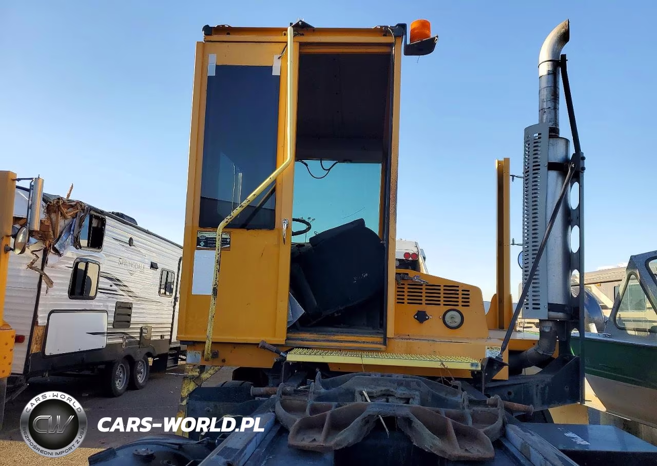 2016 Autocar Xspotter Yard Truck VIN:516G4G414GH220861 - 11