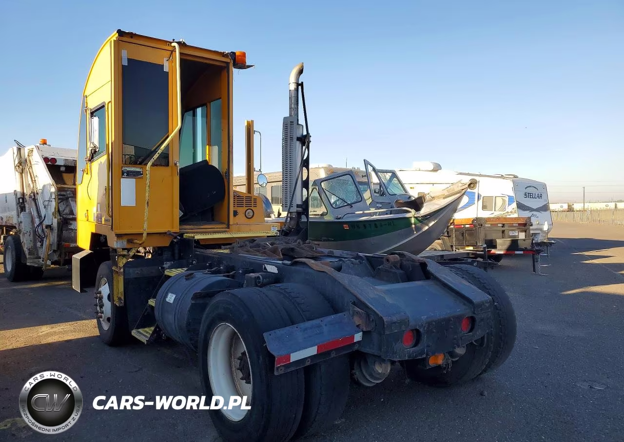 2016 Autocar Xspotter Yard Truck VIN:516G4G414GH220861 - 2