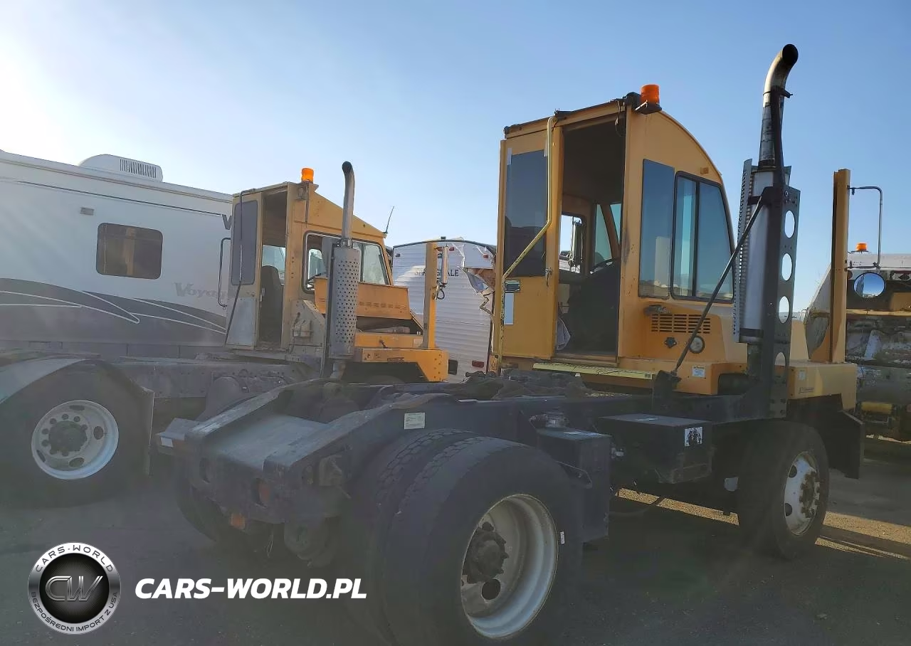 2016 Autocar Xspotter Yard Truck VIN:516G4G414GH220861 - 3