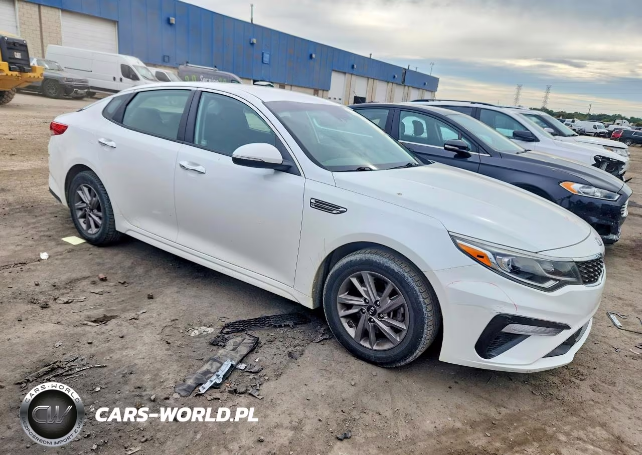 2019 Kia Optima Lx VIN:5XXGT4L35KG368601 - 4