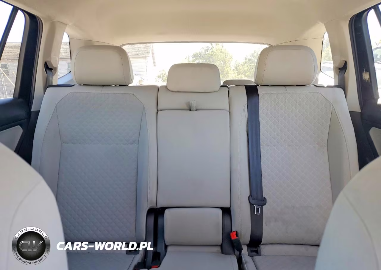 2020 Volkswagen Tiguan S VIN:3VV1B7AX5LM027927 - 10