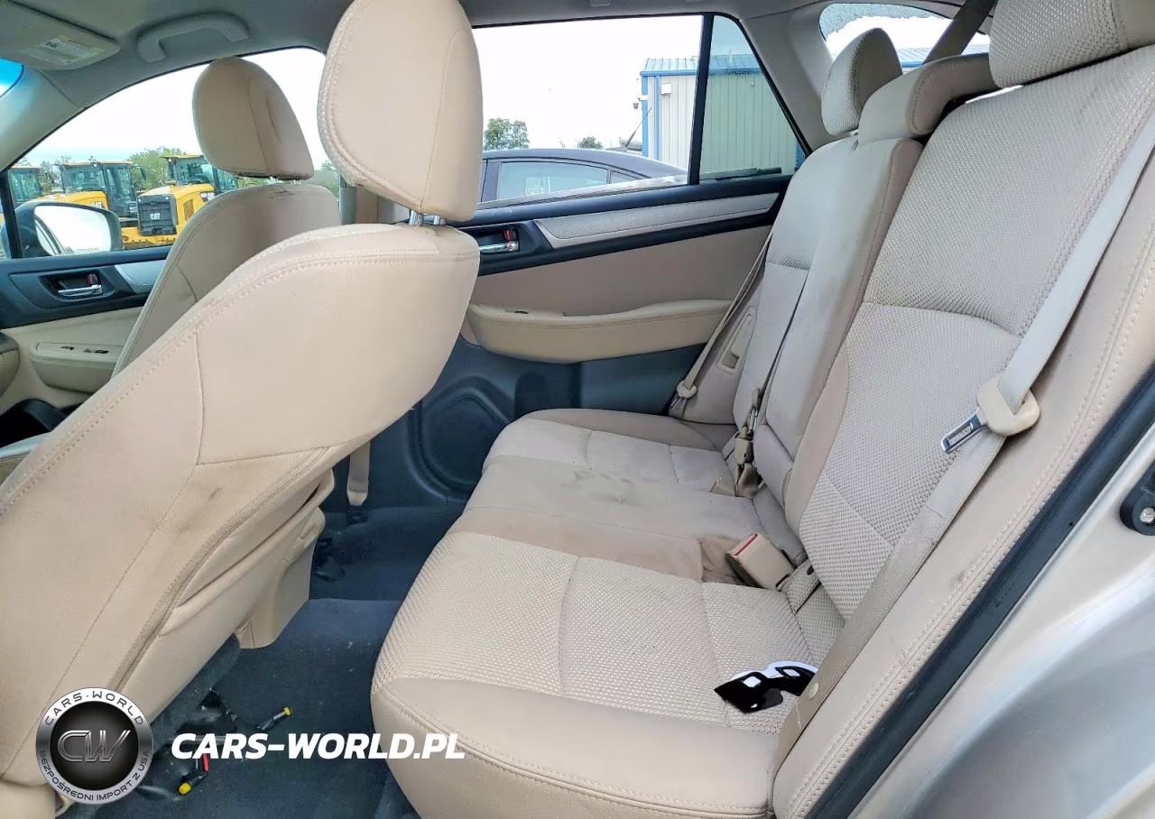 2018 Subaru Outback 2.5I Premium VIN:4S4BSACCXJ3386033 - 11