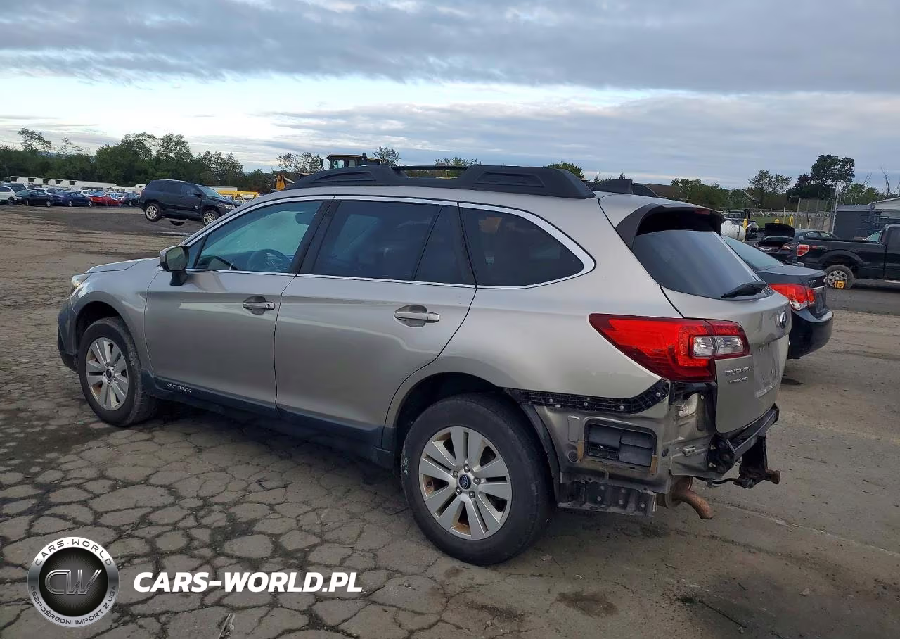 2018 Subaru Outback 2.5I Premium VIN:4S4BSACCXJ3386033 - 2