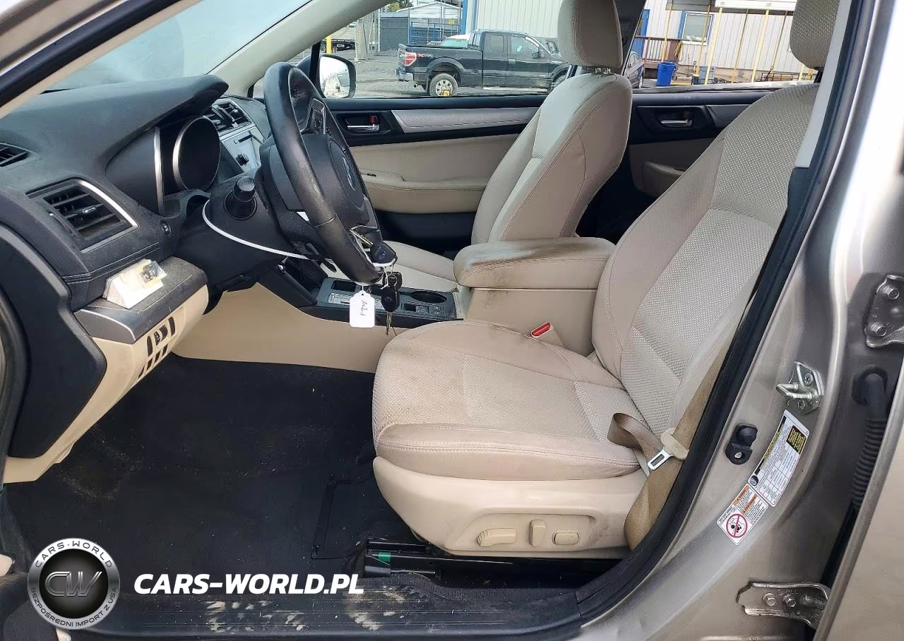 2018 Subaru Outback 2.5I Premium VIN:4S4BSACCXJ3386033 - 7