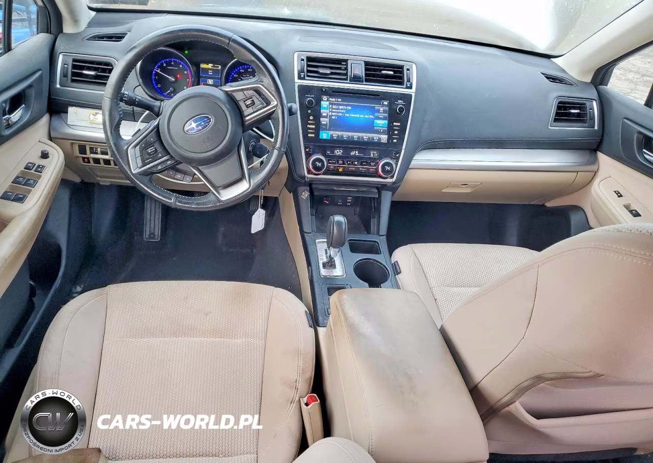 2018 Subaru Outback 2.5I Premium VIN:4S4BSACCXJ3386033 - 8