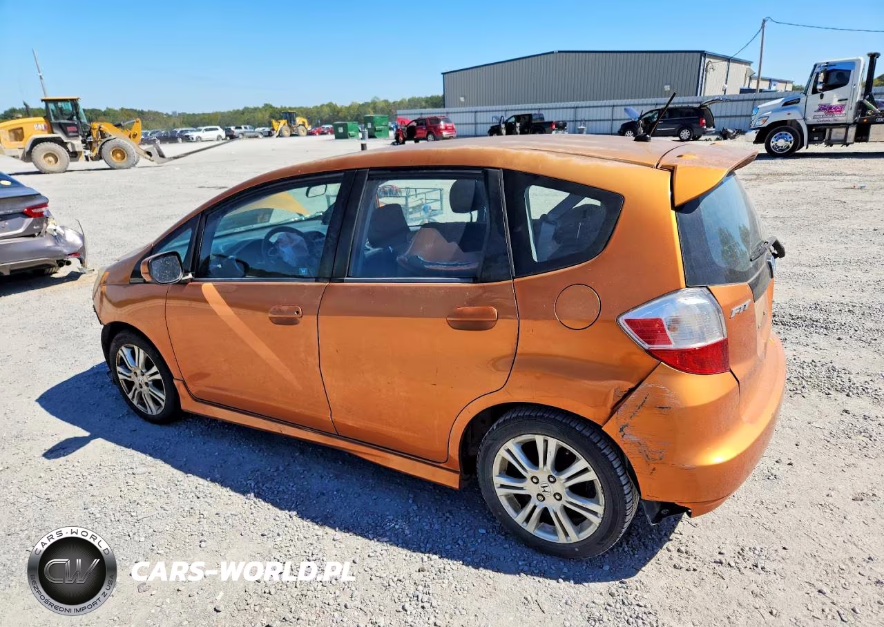 2010 Honda Fit Sport VIN:JHMGE8H45AS027351 - 2