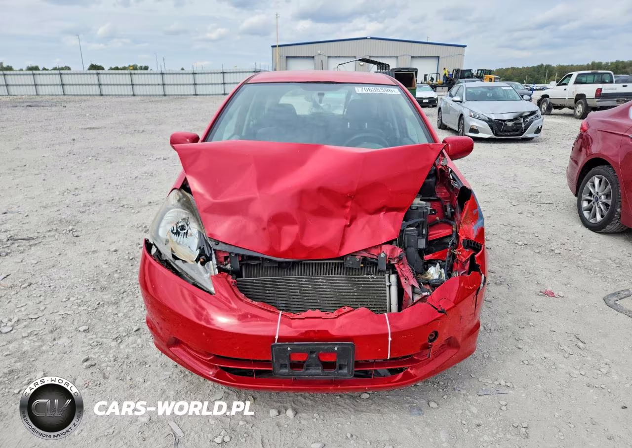 2012 Honda Fit VIN:JHMGE8G30CC021852 - 5