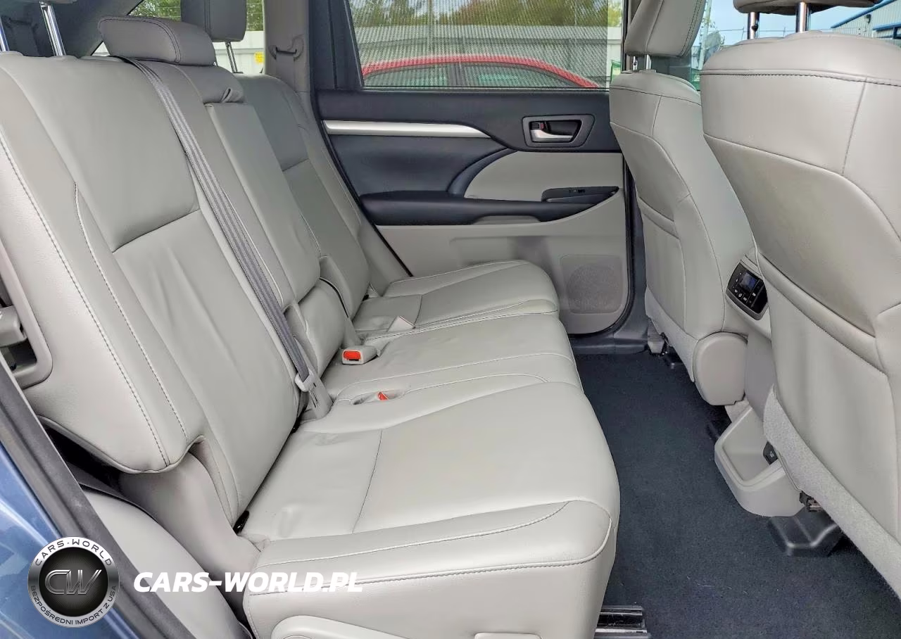 2018 Toyota Highlander Xle VIN:5TDJZRFH3JS833379 - 11
