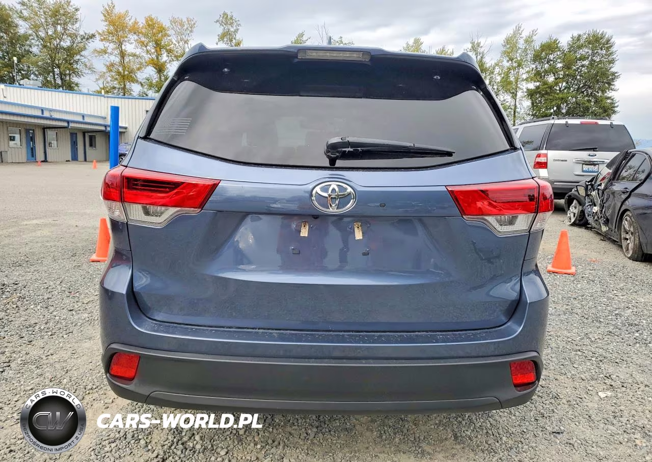 2018 Toyota Highlander Xle VIN:5TDJZRFH3JS833379 - 6