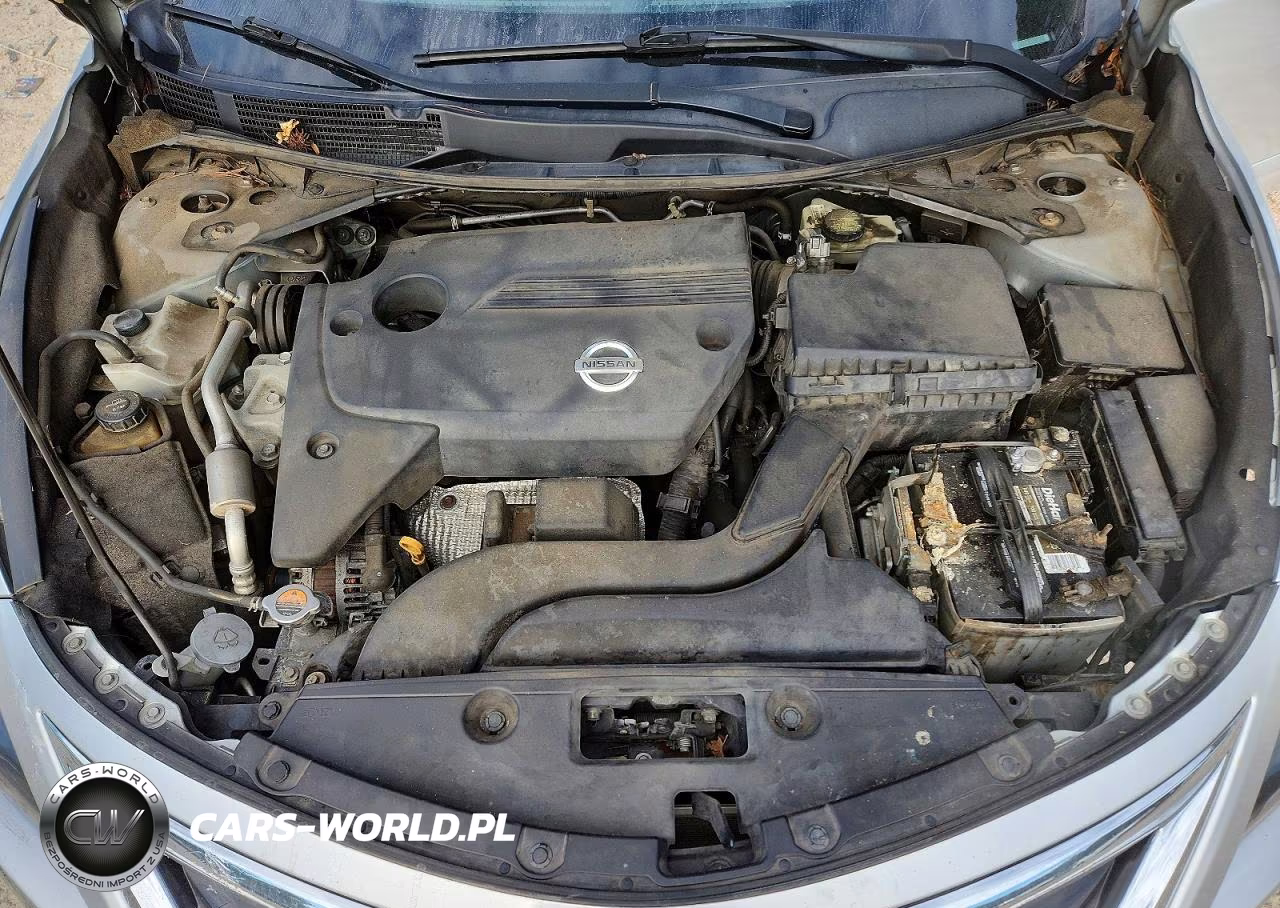 2015 Nissan Altima 2.5 S VIN:1N4AL3AP7FN402107 - 11