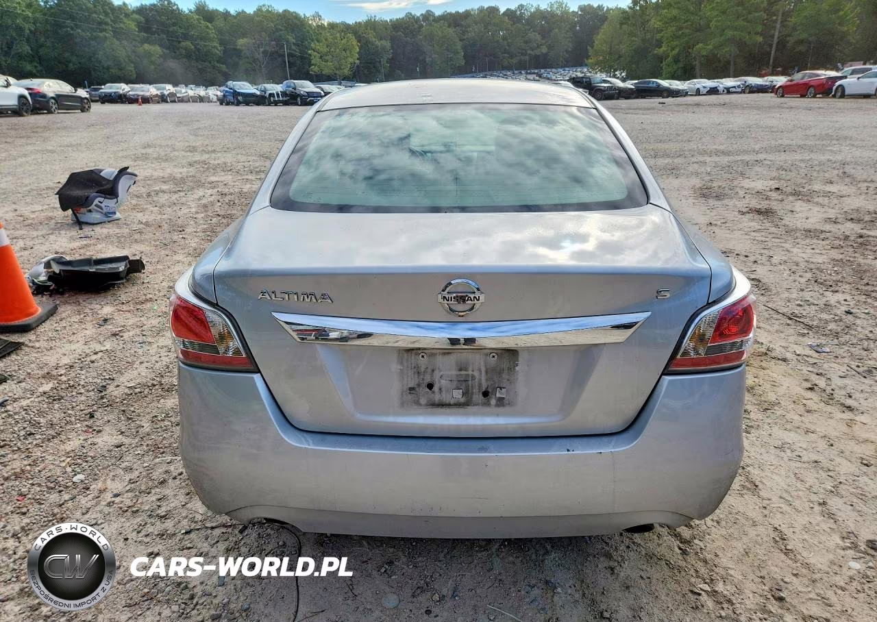 2015 Nissan Altima 2.5 S VIN:1N4AL3AP7FN402107 - 6