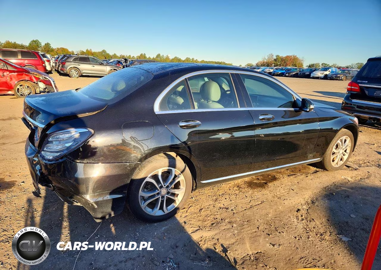 2015 Mercedes-Benz C 300 4Matic VIN:55SWF4KB7FU000844 - 3
