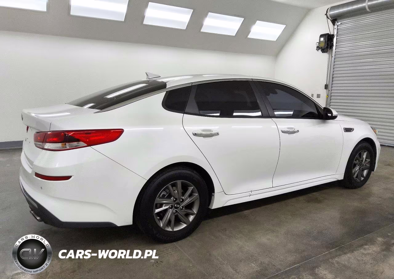 2019 Kia Optima Lx VIN:5XXGT4L35KG351085 - 3