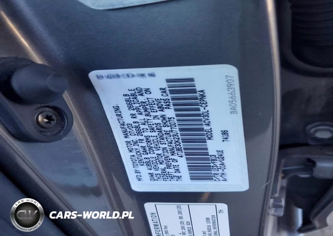 2003 Toyota Camry Le VIN:4T1BE30K23U770075 - 12