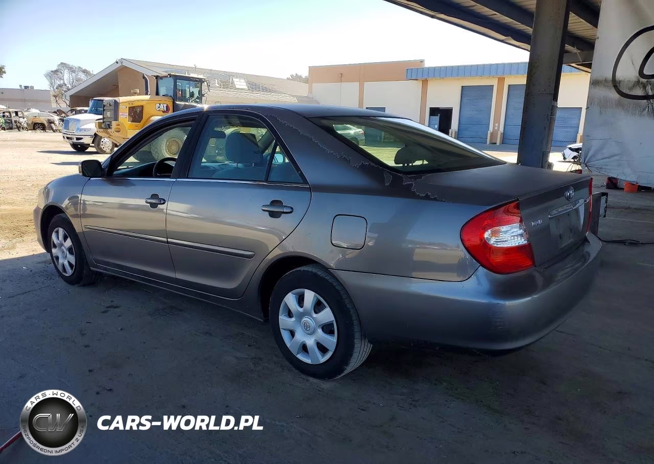 2003 Toyota Camry Le VIN:4T1BE30K23U770075 - 2