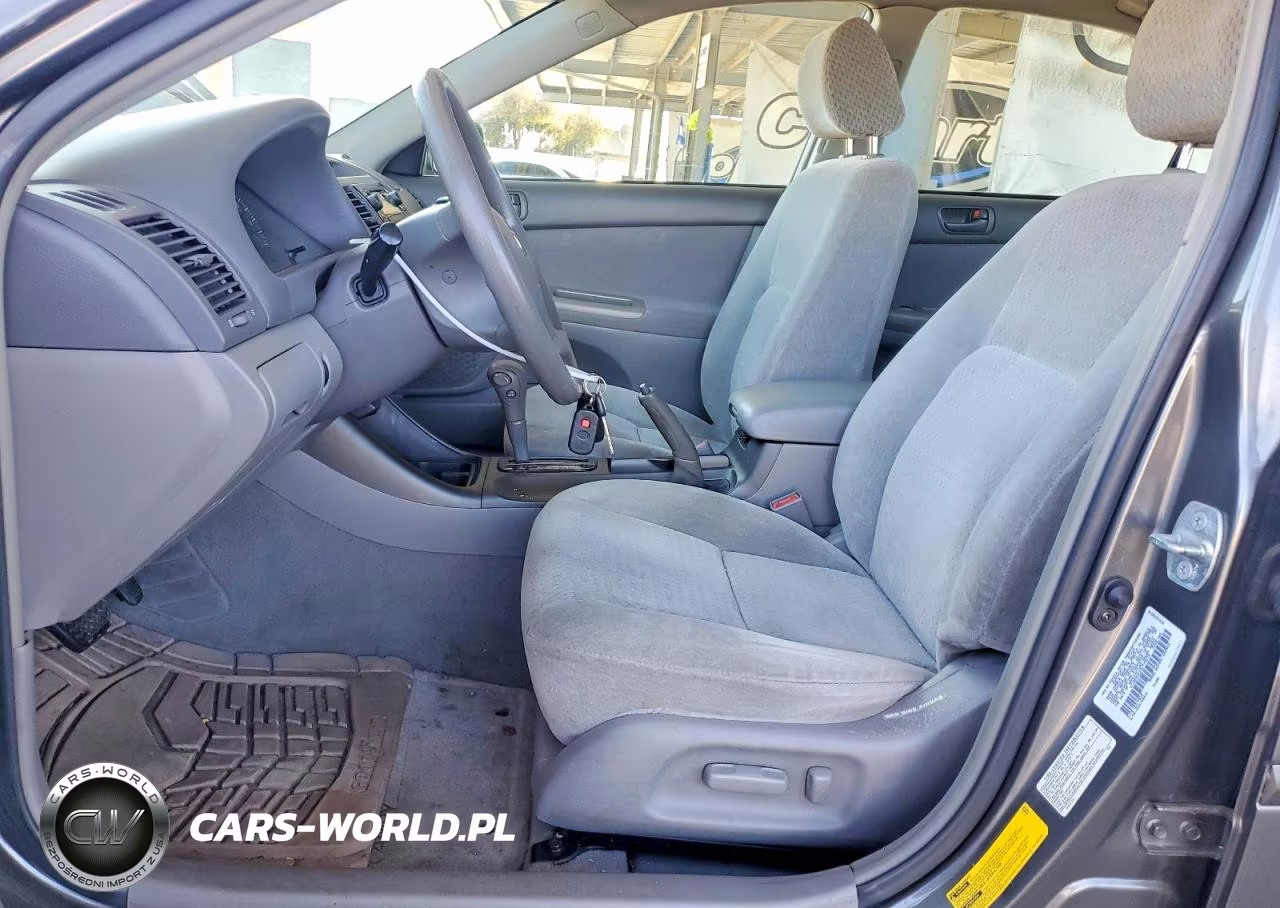 2003 Toyota Camry Le VIN:4T1BE30K23U770075 - 7