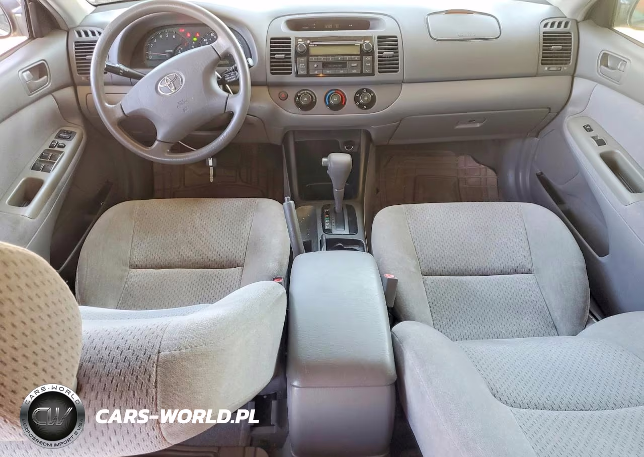 2003 Toyota Camry Le VIN:4T1BE30K23U770075 - 8