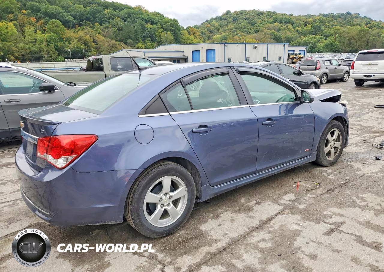 2014 Chevrolet Cruze Lt VIN:1G1PC5SB9E7456135 - 3