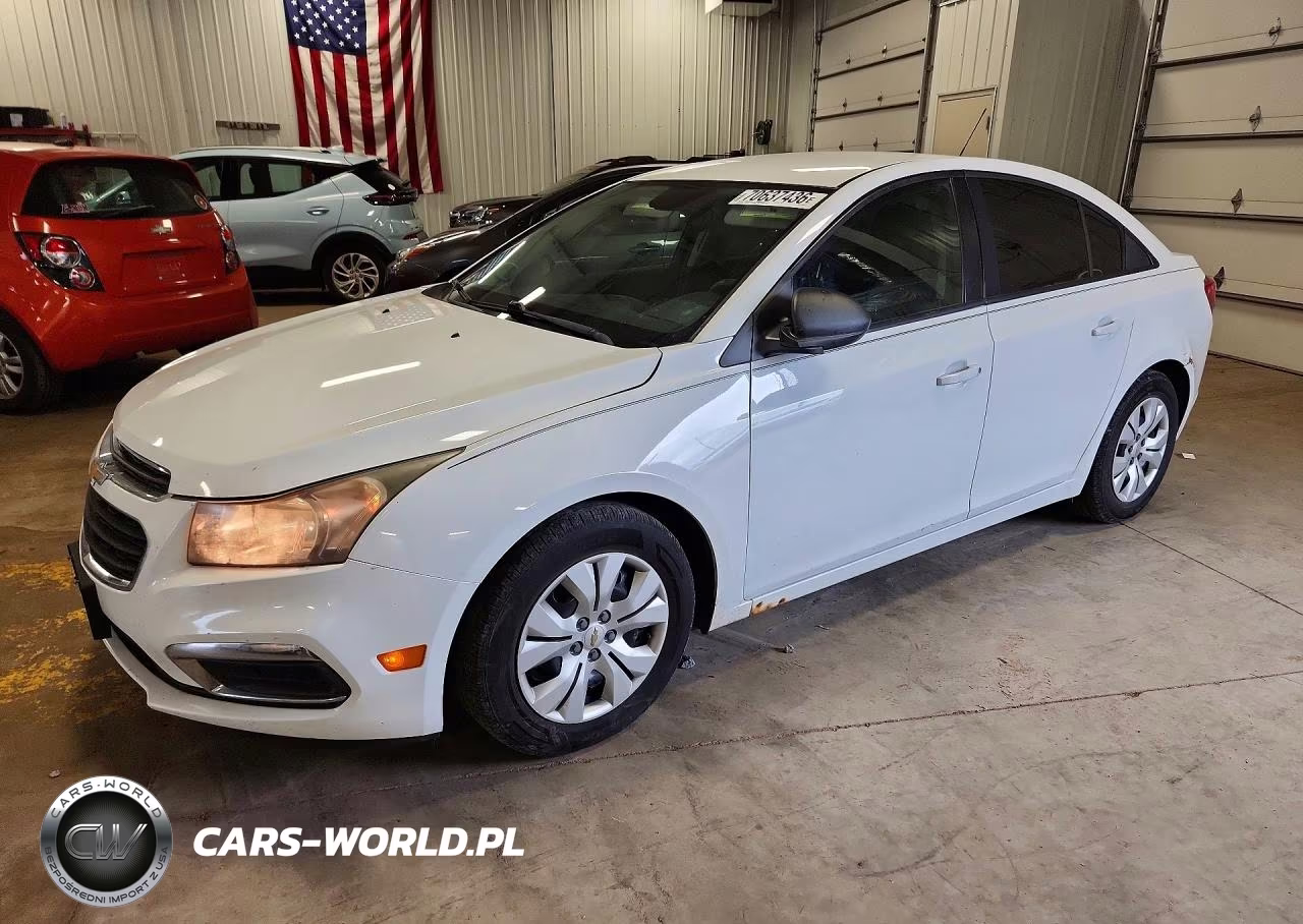 2015 Chevrolet Cruze Ls VIN:1G1PA5SH3F7178599 - 1