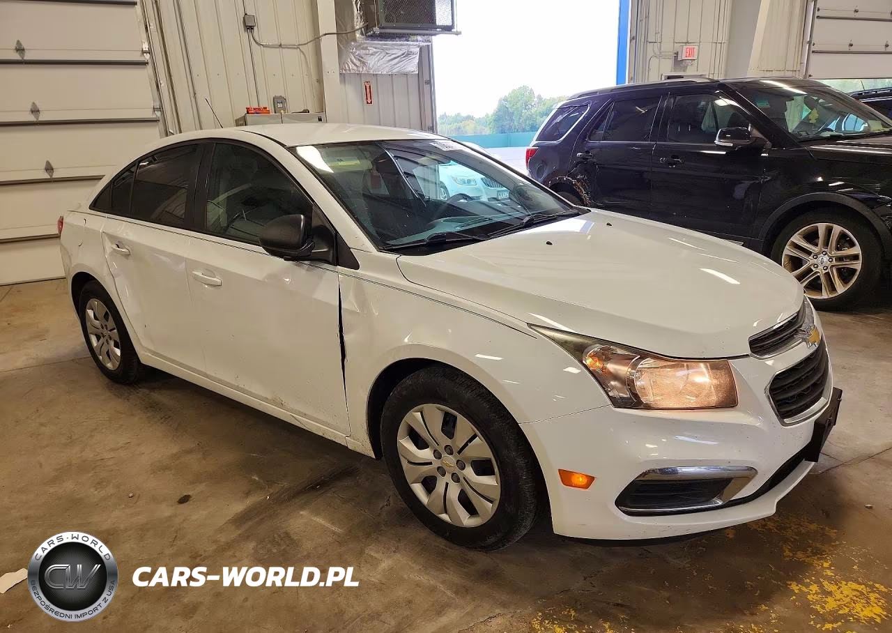 2015 Chevrolet Cruze Ls VIN:1G1PA5SH3F7178599 - 4