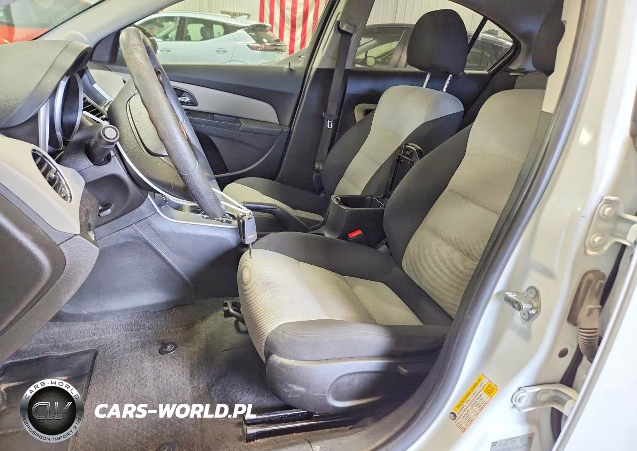 2015 Chevrolet Cruze Ls VIN:1G1PA5SH3F7178599 - 7