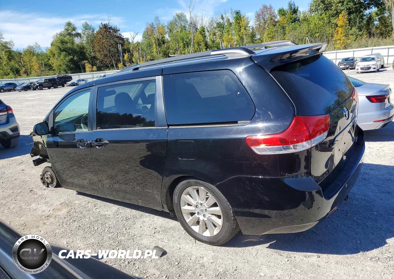 2013 Toyota Sienna Le VIN:5TDJK3DC9DS050919 - 2
