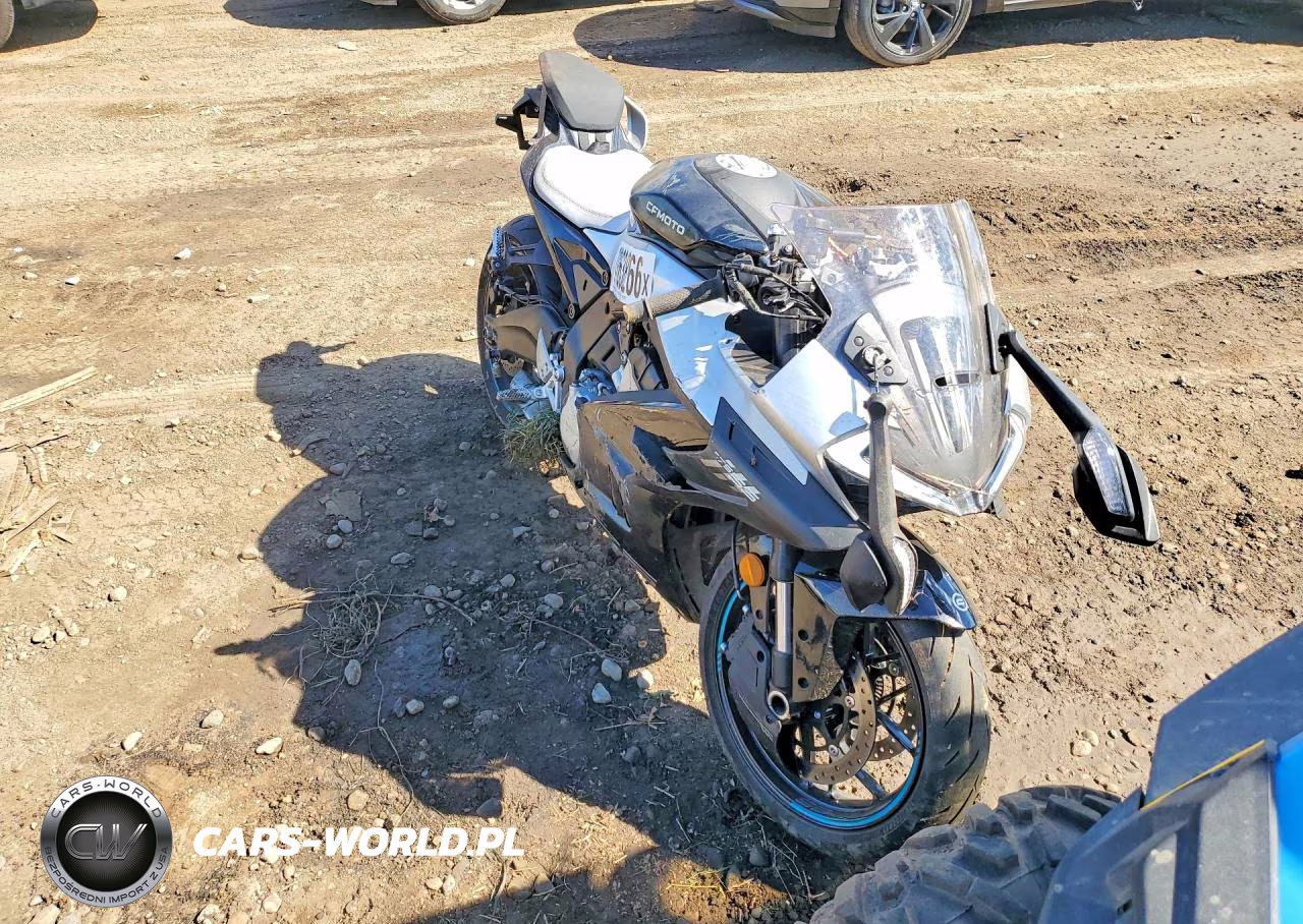 2026 Cf Moto 675Ss VIN:LCEPEVLP2T6001027 - 2