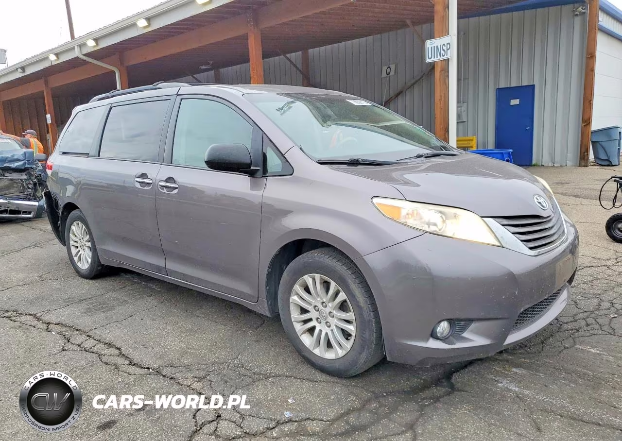 2011 Toyota Sienna Xle 8-Passenger VIN:5TDYK3DC3BS081224 - 4