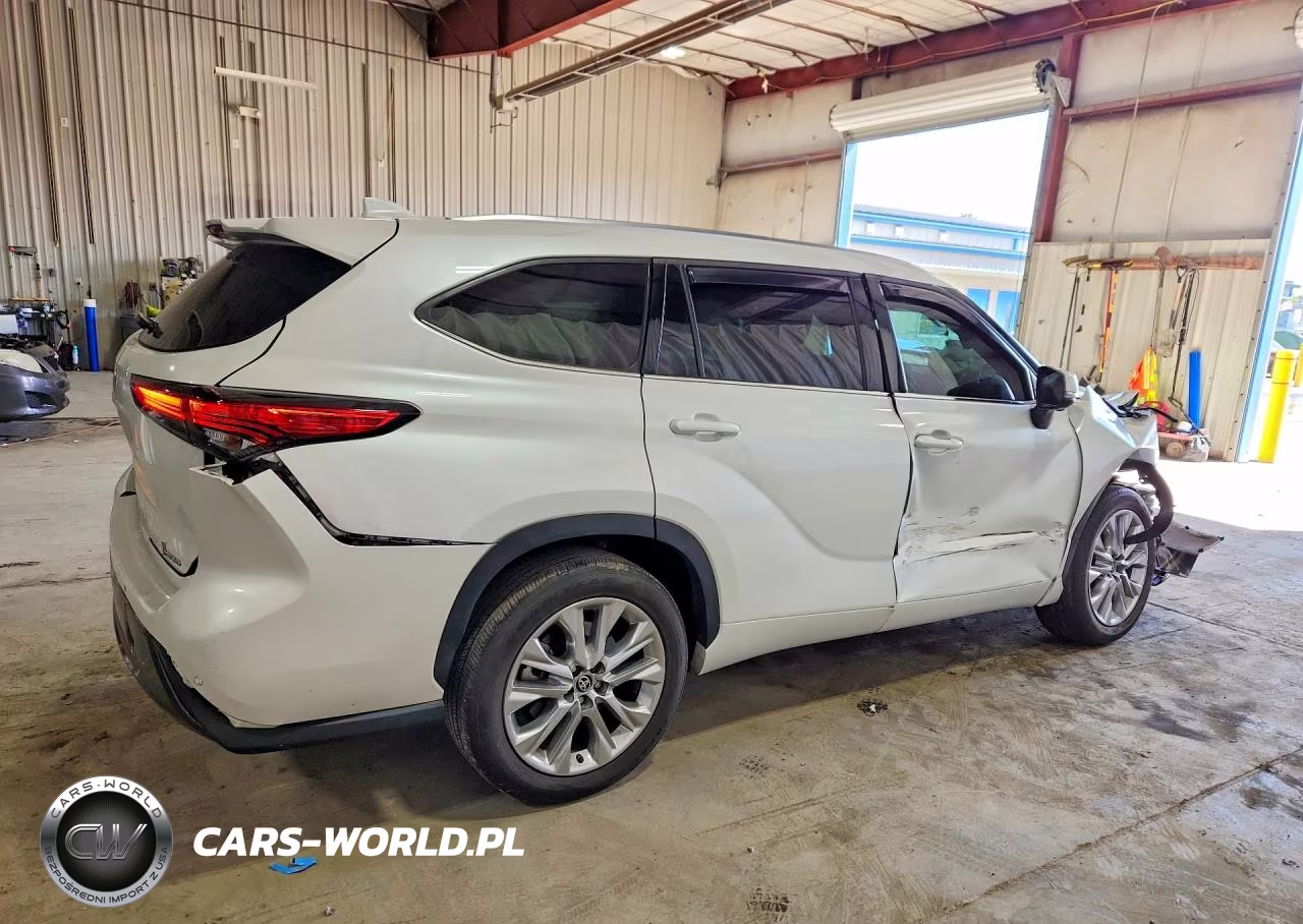 2023 Toyota Highlander Limited VIN:5TDKDRAH5PS026770 - 3